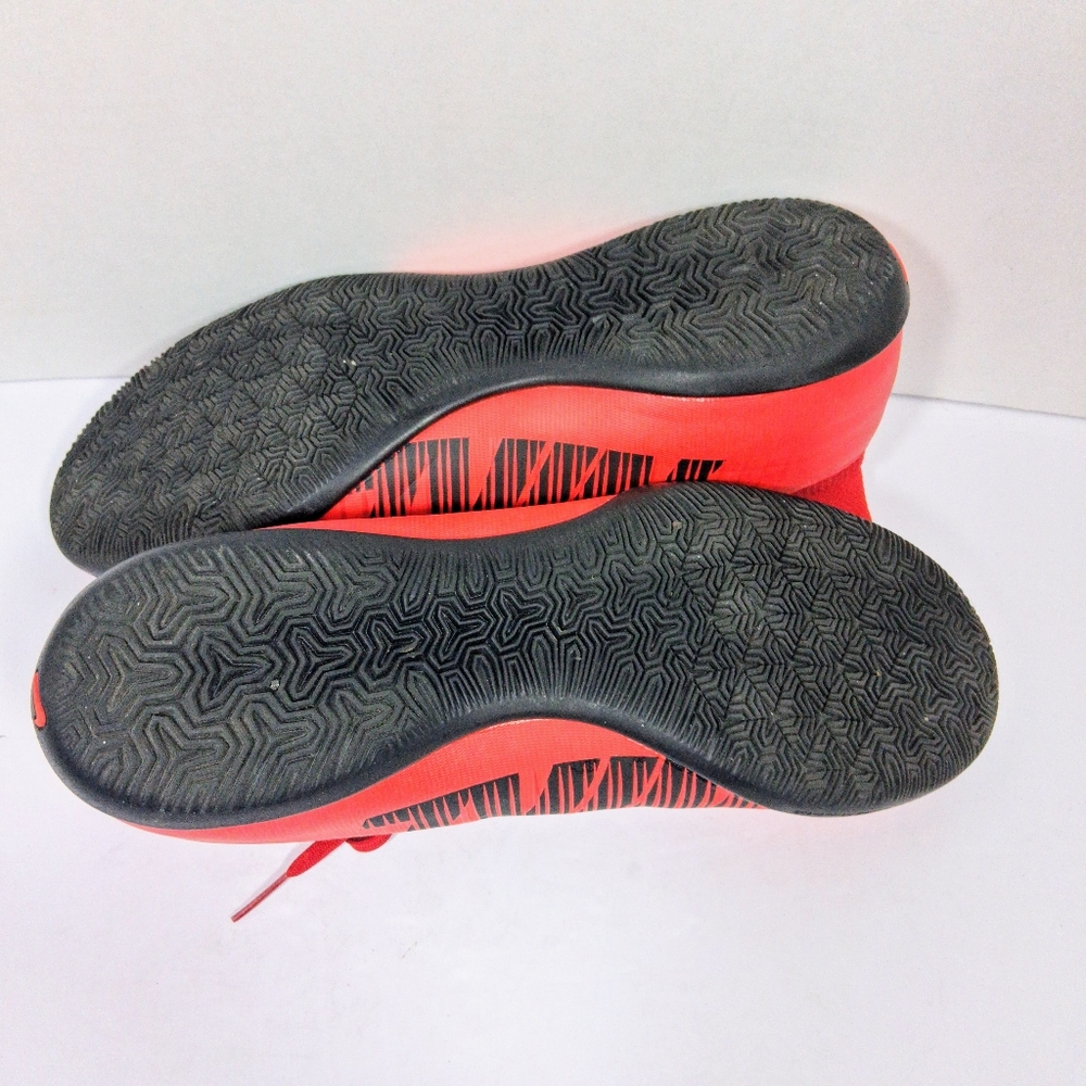 Nike Mercurial Men's Size 9 Rare Red Flashy Soccer Shoes Worn Once! - Picture 3 of 11